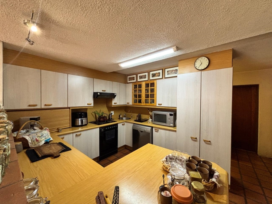 5 Bedroom Property for Sale in Heilige Akker North West